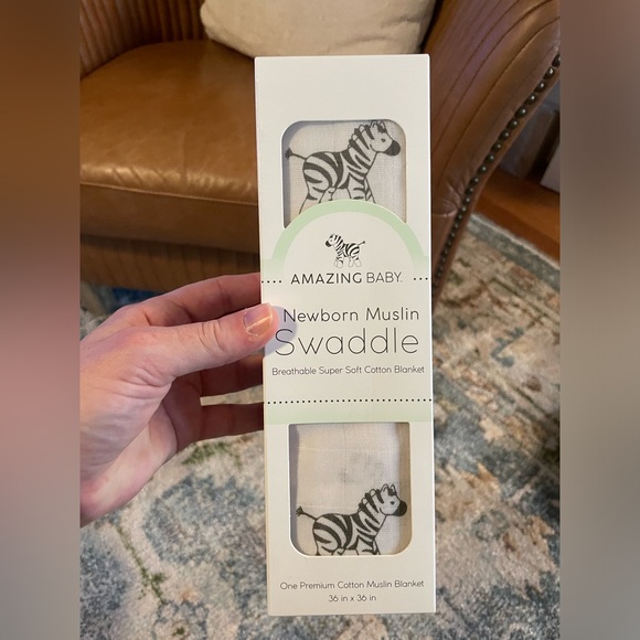 Amazon Other - Amazing Baby - Sensory Muslin Swaddle Blanket Zebra Black & White Print
